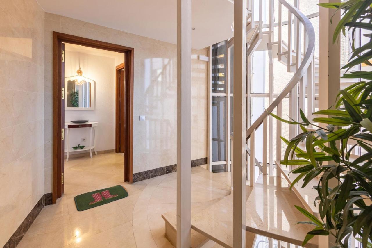 El Salvador City Center Suite By Valcambre Seville Ngoại thất bức ảnh